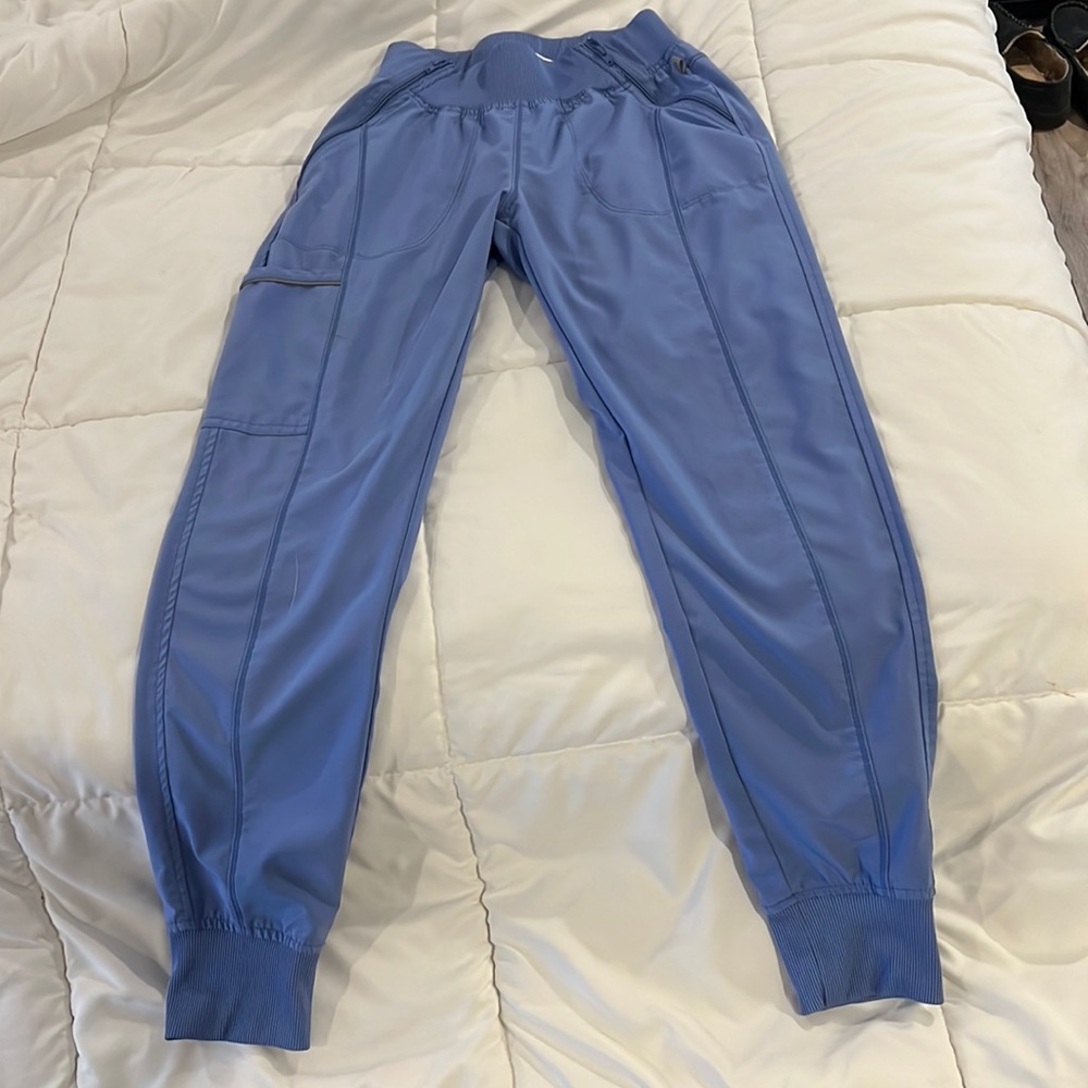 Cherokee infinity scrub joggers. Size XS